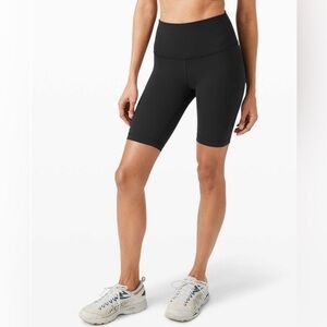 LULULEMON‎ Wunder Train High Rise Short 8 inch Black size 2 Bike Shorts